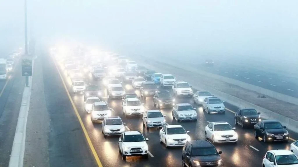 Dense Morning Fog Disrupts Abu Dhabi Traffic